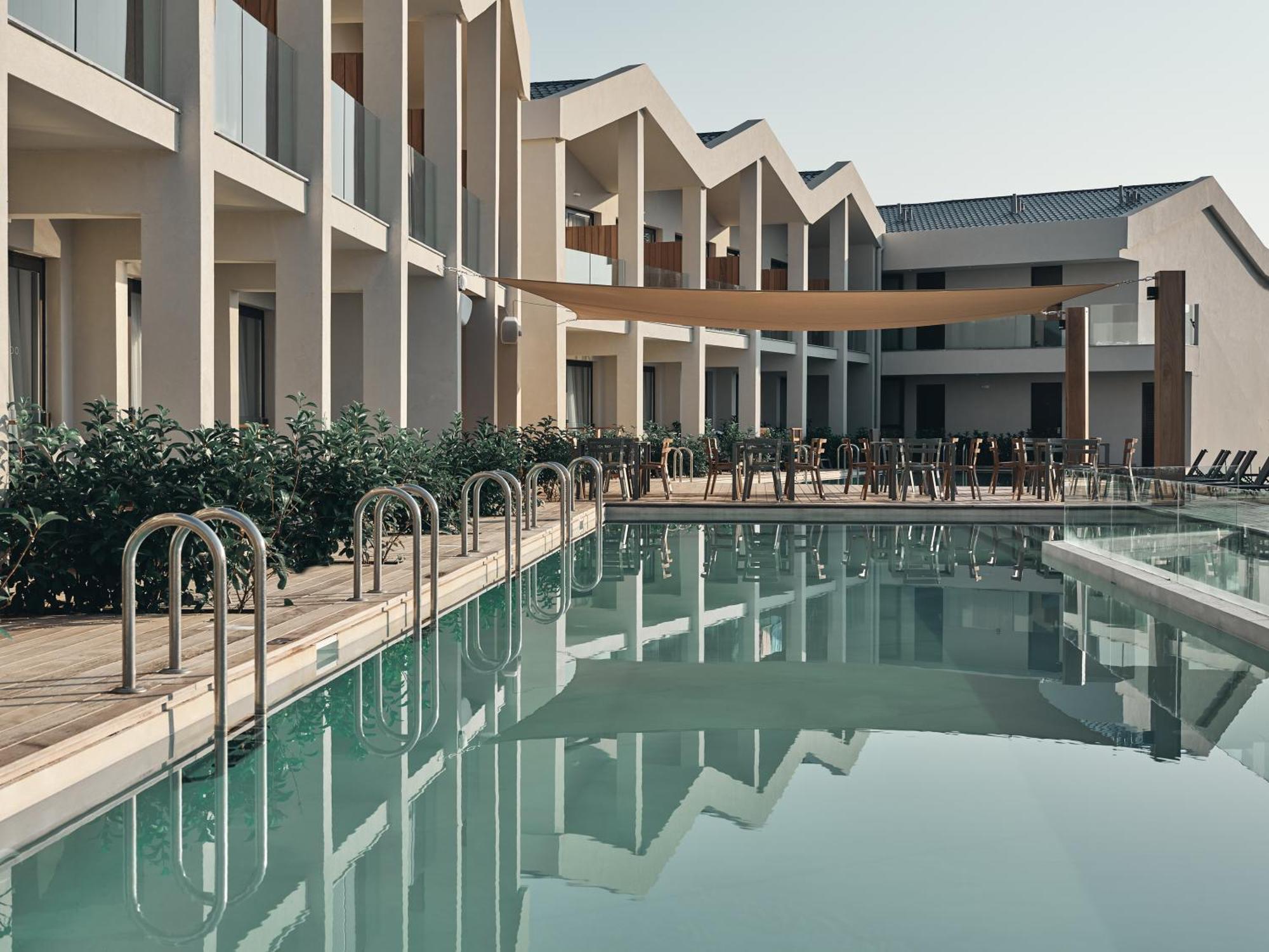 Aqua Bay Suites Планос Екстер'єр фото